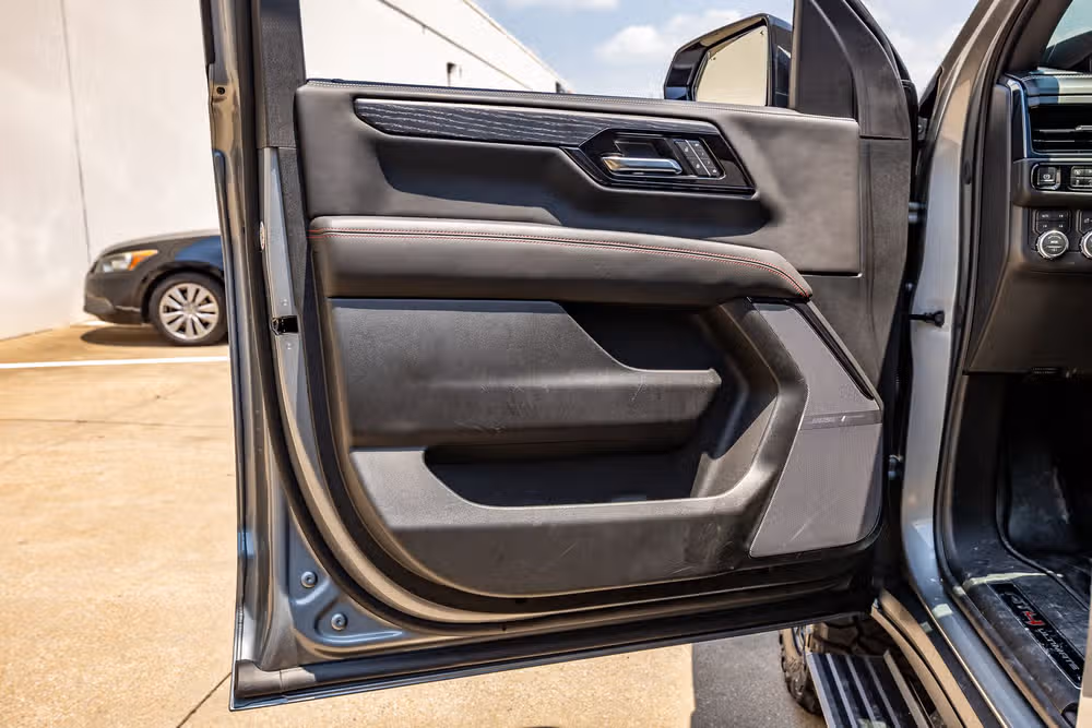 2026 GMC Yukon AT4 Ultimate Image 39
