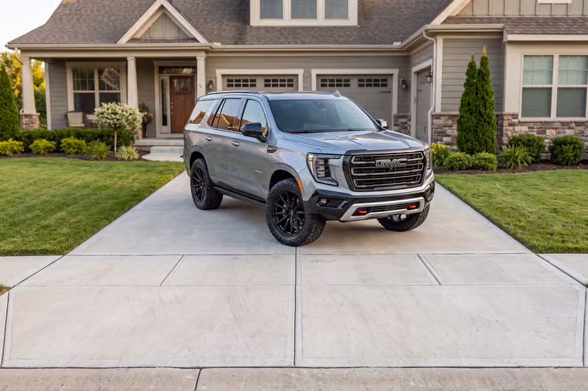 2026 GMC Yukon AT4 Ultimate Image 45