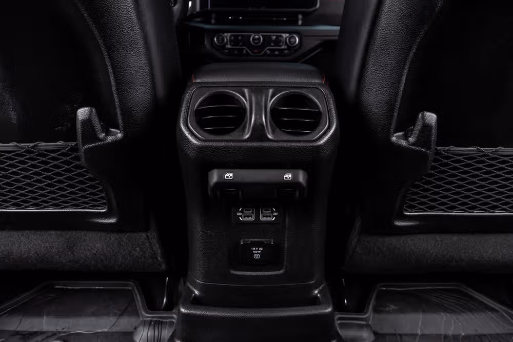 2024 Jeep Wrangler Rubicon X Image 32
