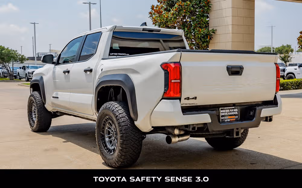2024 Toyota Tacoma TRD Off-Road Double Cab Image 6