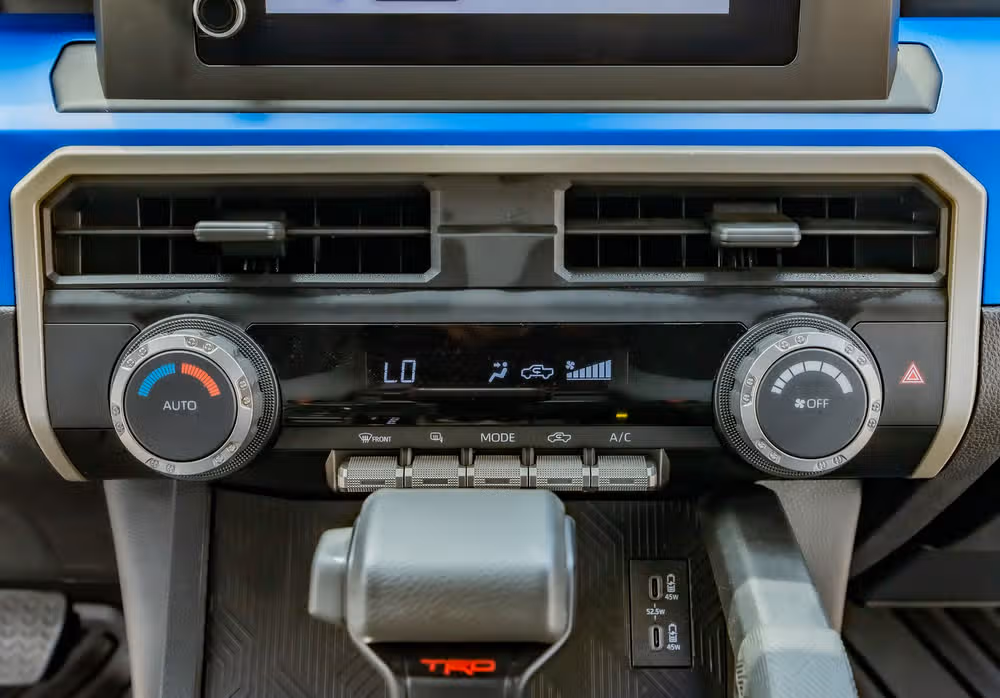 2024 Toyota Tacoma TRD Off-Road Double Cab Image 25