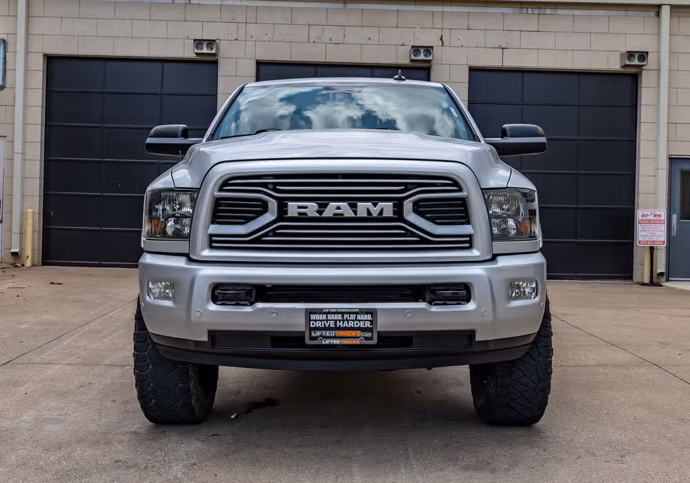 2018 Ram 2500 Lone Star Crew Cab Image 2