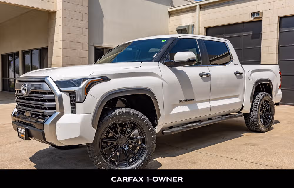 2025 Toyota Tundra Limited CrewMax Image 5