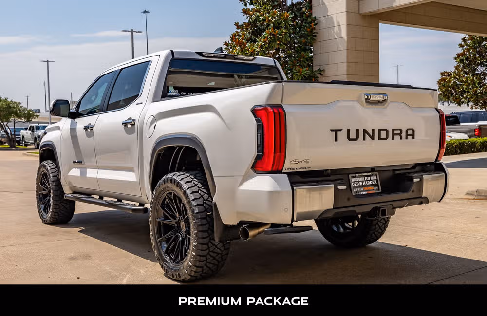 2025 Toyota Tundra Limited CrewMax Image 7