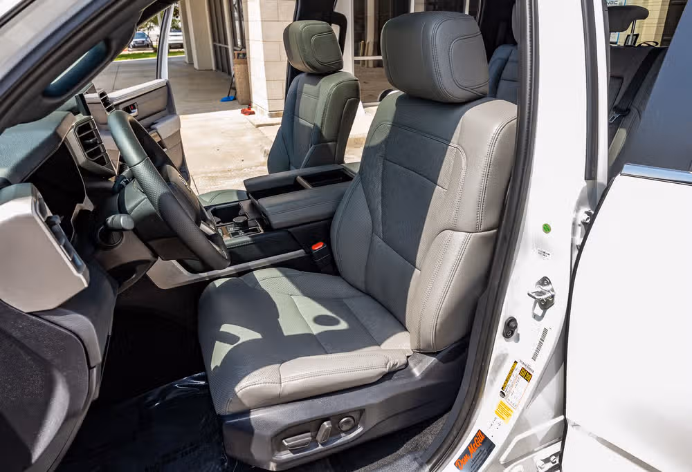 2025 Toyota Tundra Limited CrewMax Image 31