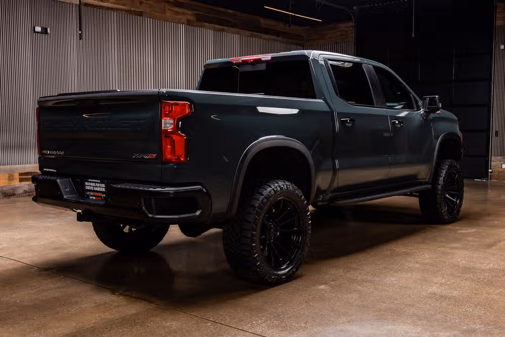 2025 Chevrolet Silverado 1500 ZR2 Crew Cab Image 10