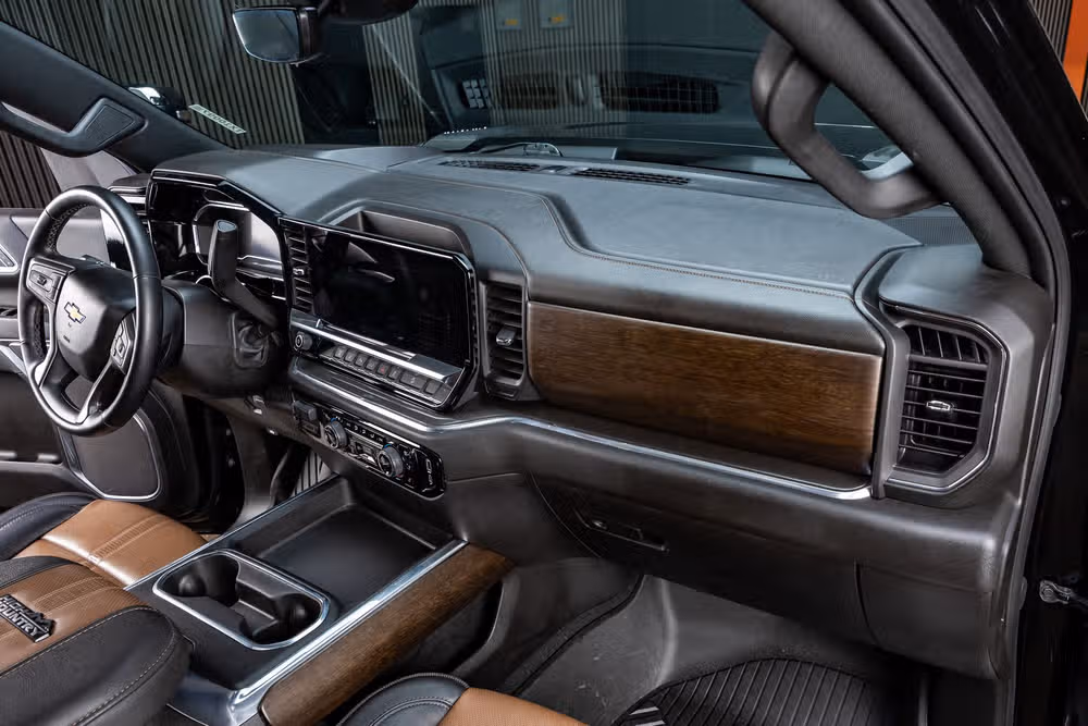2025 Chevrolet Silverado 2500HD High Country Crew Cab Image 18