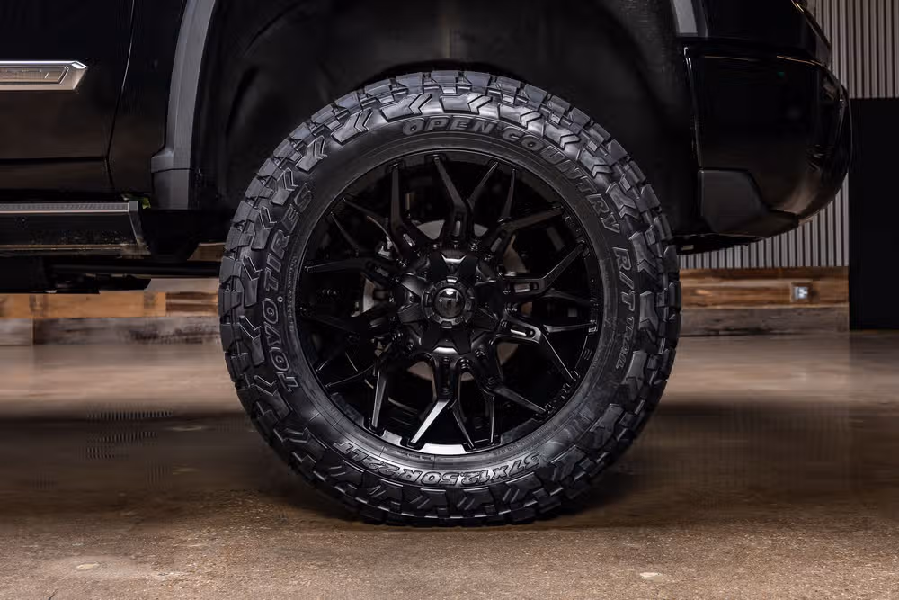 2025 Chevrolet Silverado 2500HD High Country Crew Cab Image 12