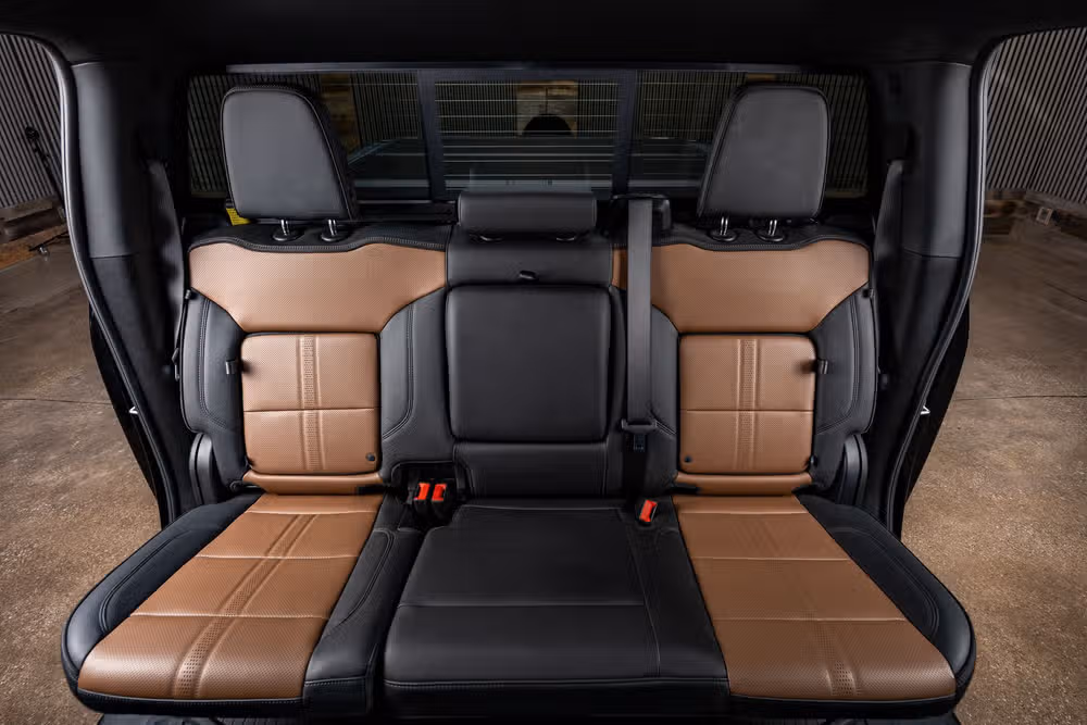 2025 Chevrolet Silverado 2500HD High Country Crew Cab Image 36