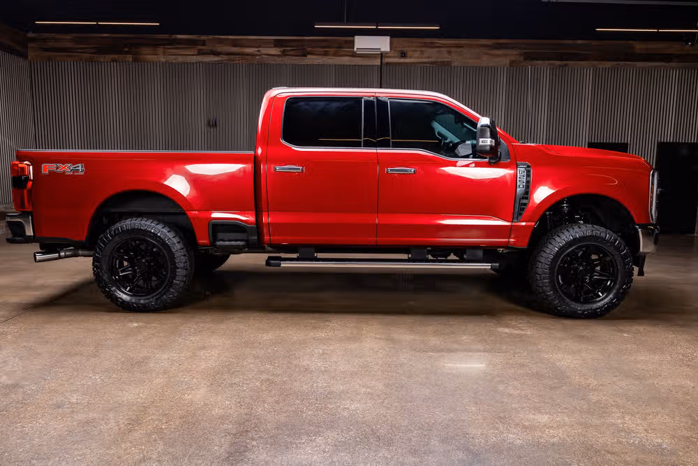 2024 Ford F-250 Super Duty Lariat Crew Cab Image 11