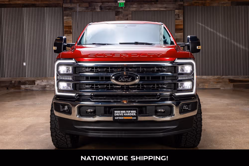 2024 Ford F-250 Super Duty Lariat Crew Cab Image 4