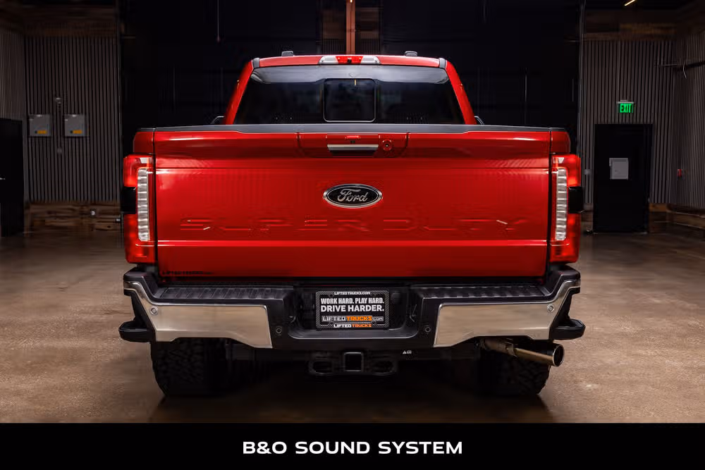 2024 Ford F-250 Super Duty Lariat Crew Cab Image 8