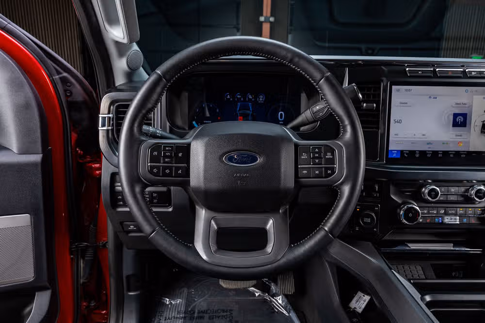2024 Ford F-250 Super Duty Lariat Crew Cab Image 19