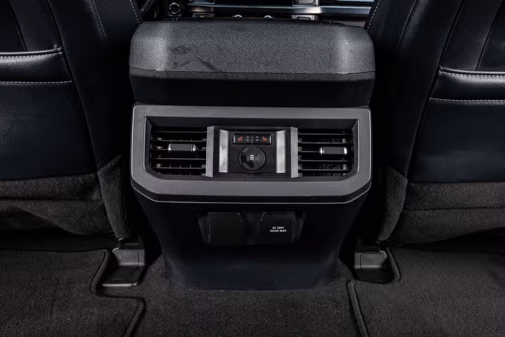 2024 Ford F-250 Super Duty Lariat Crew Cab Image 33