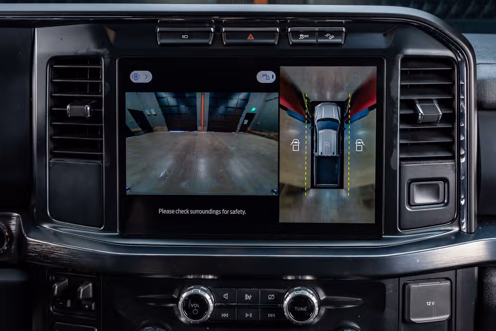 2024 Ford F-250 Super Duty Lariat Crew Cab Image 26
