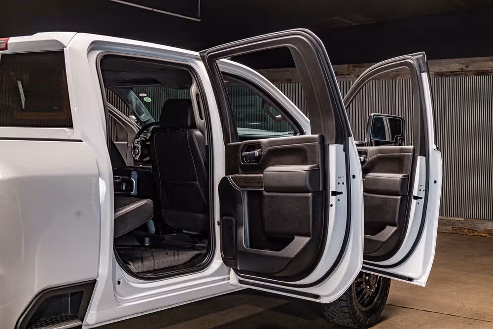 2022 Chevrolet Silverado 3500HD LTZ Crew Cab Image 32