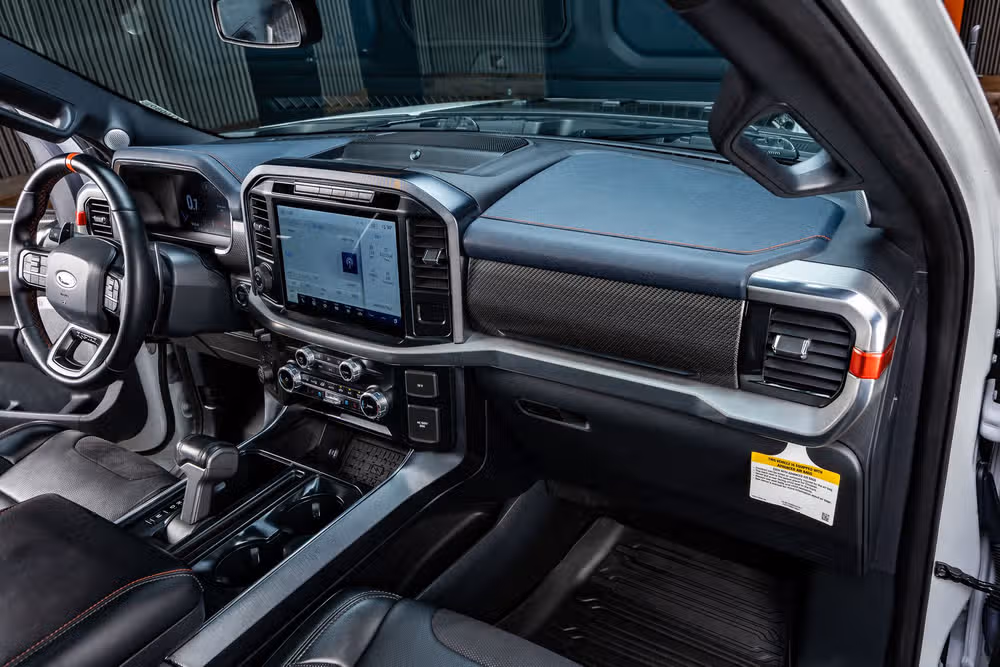 2023 Ford F-150 Raptor SuperCrew Image 18