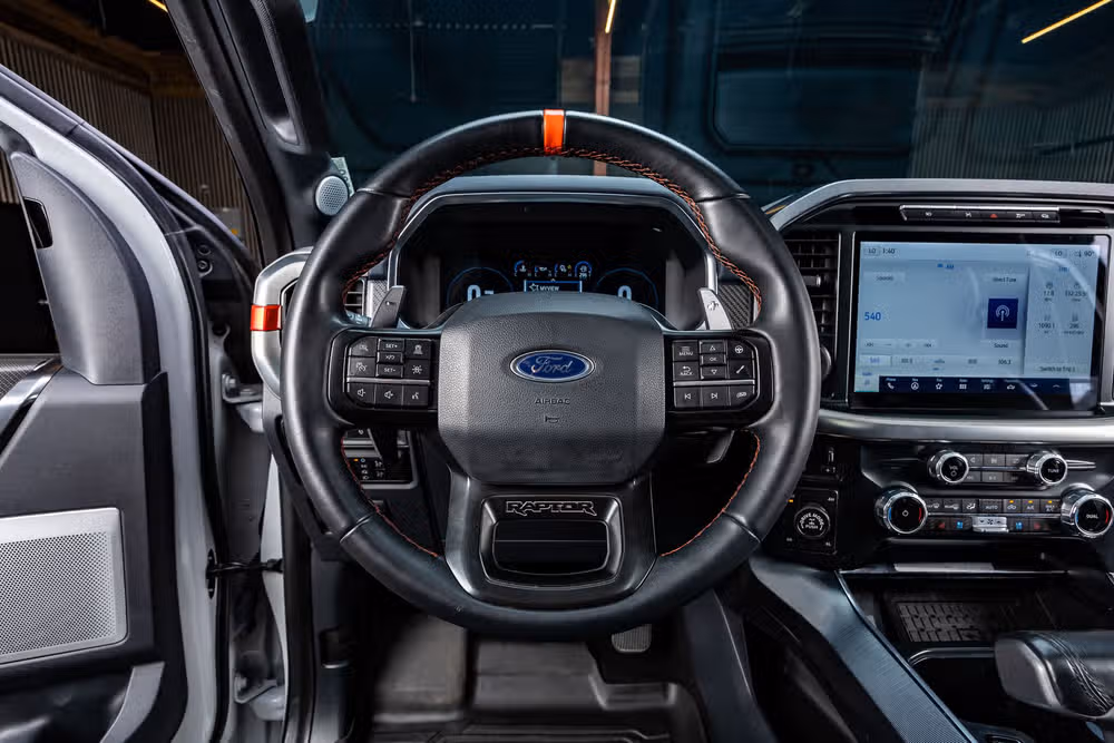 2023 Ford F-150 Raptor SuperCrew Image 19