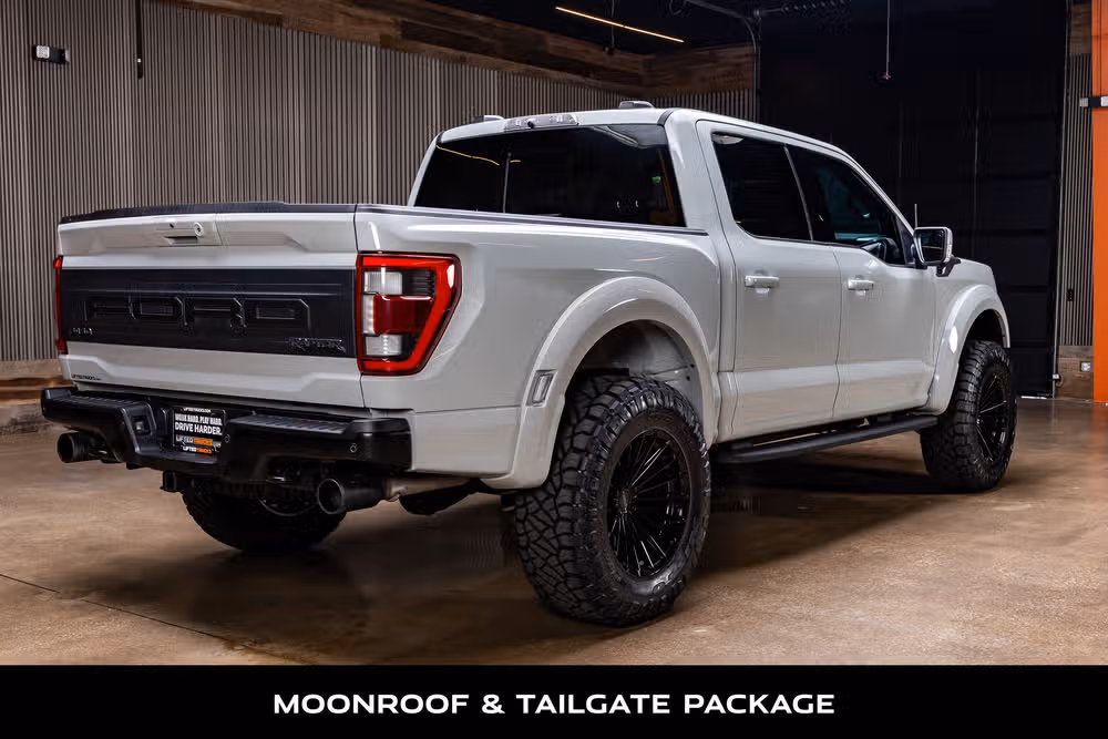 2023 Ford F-150 Raptor SuperCrew Image 10