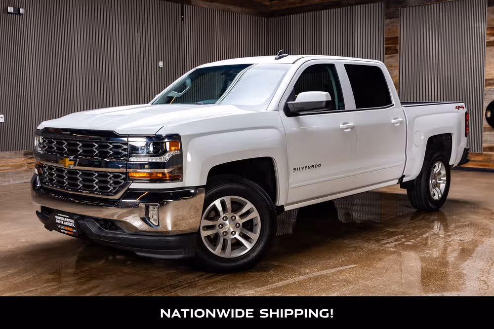 2018 Chevrolet Silverado 1500 LT Crew Cab Image 4