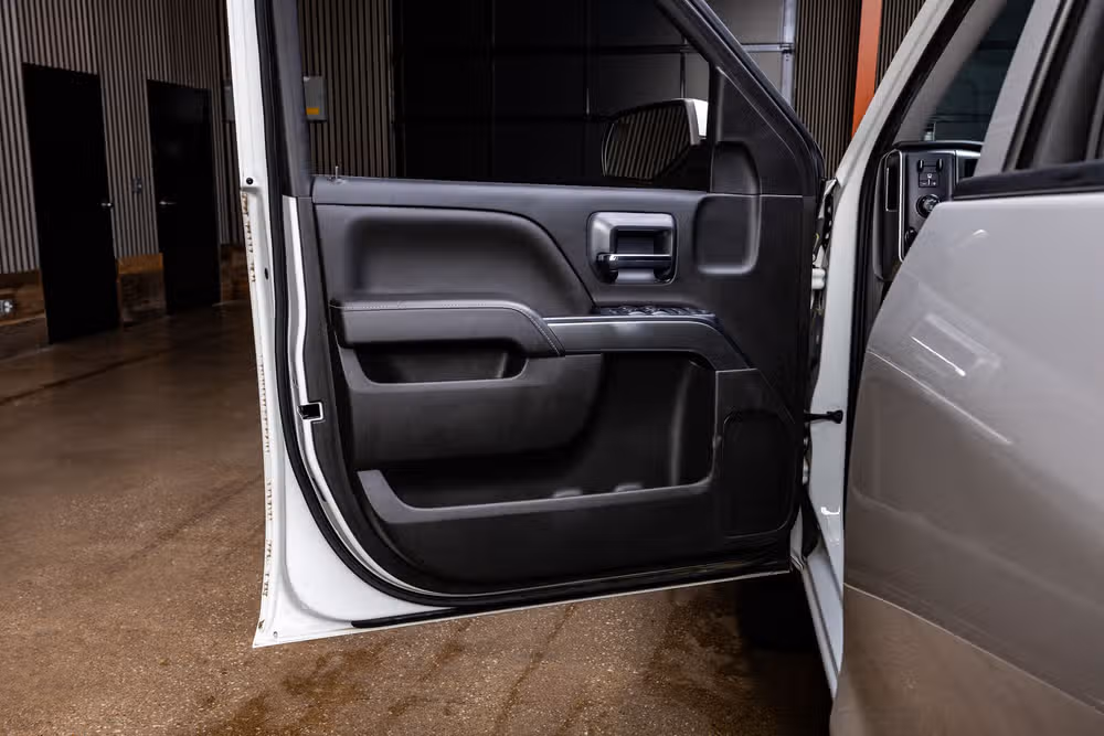 2018 Chevrolet Silverado 1500 LT Crew Cab Image 30