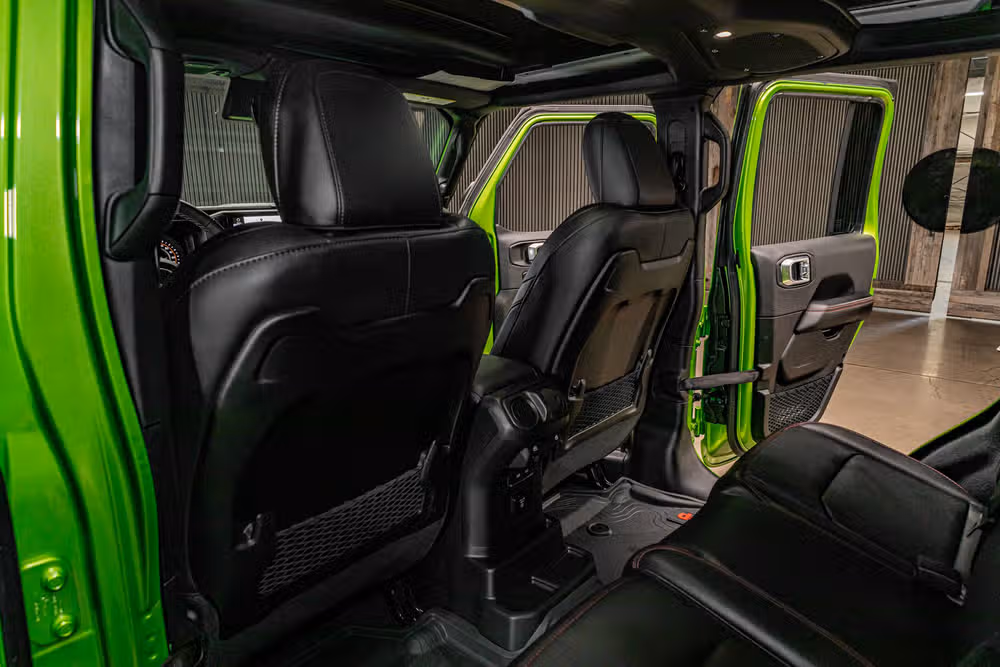 2025 Jeep Wrangler Rubicon X Image 21