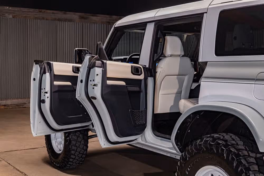 2023 Ford Bronco Heritage Edition Image 25