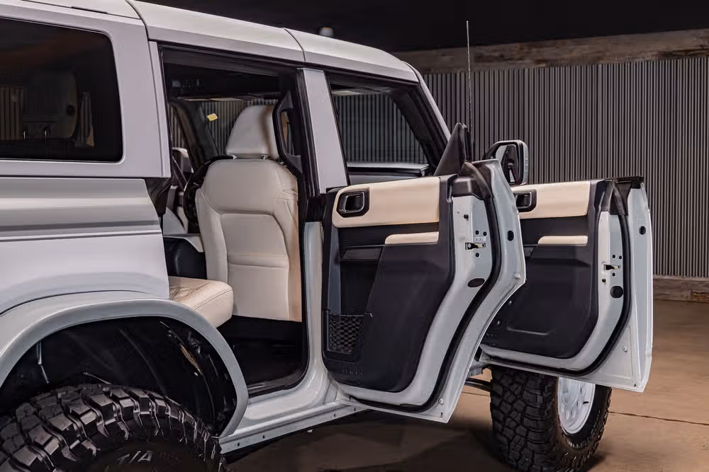 2023 Ford Bronco Heritage Edition Image 27