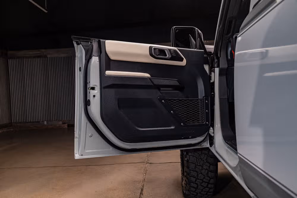 2023 Ford Bronco Heritage Edition Image 26