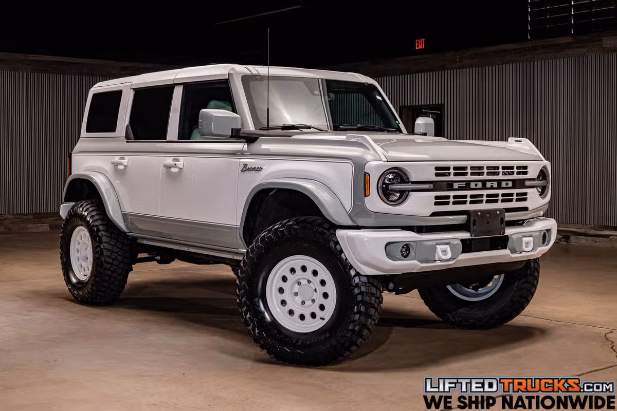 2023 Ford Bronco Heritage Edition
