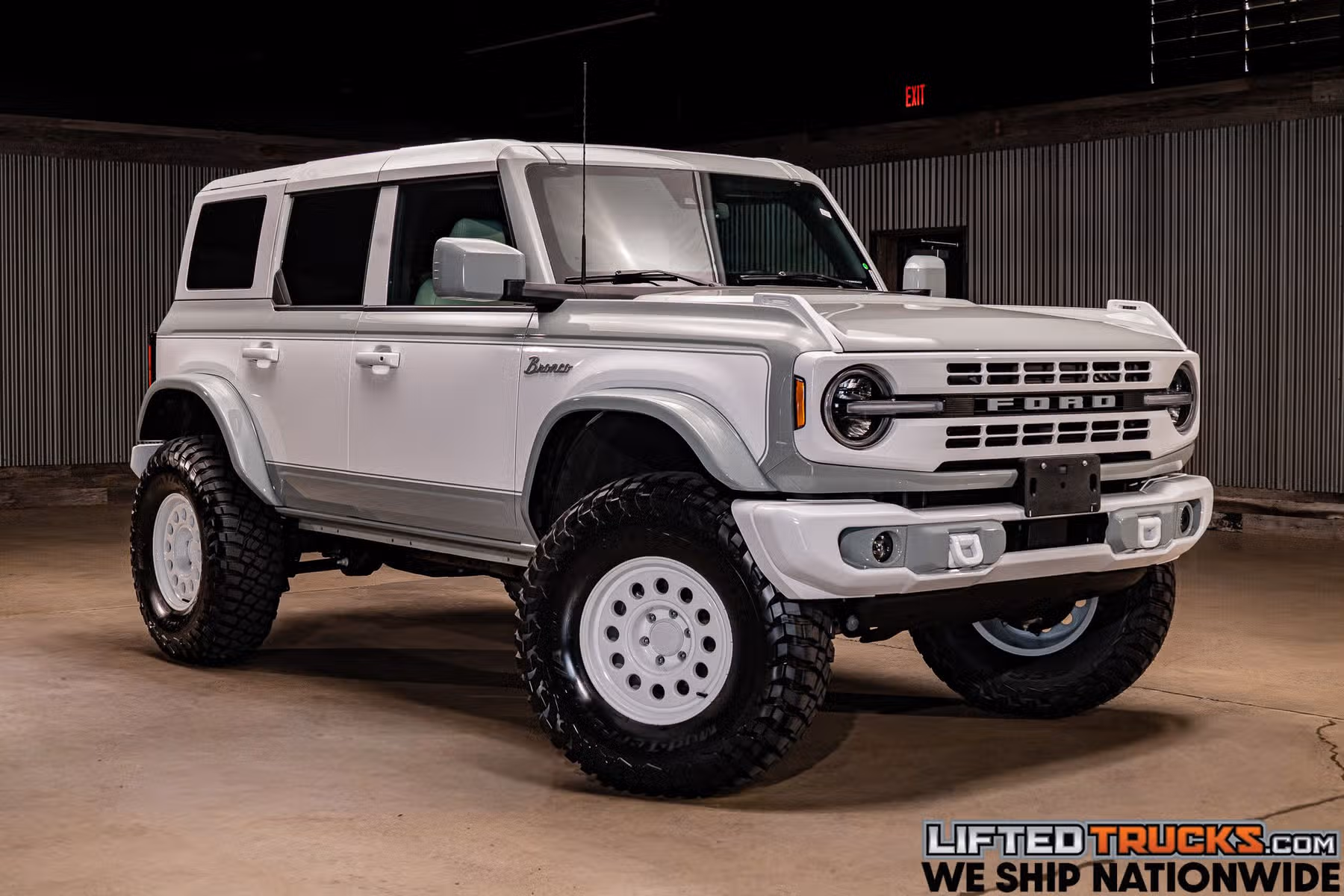 2023 Ford Bronco Heritage Edition Image 1