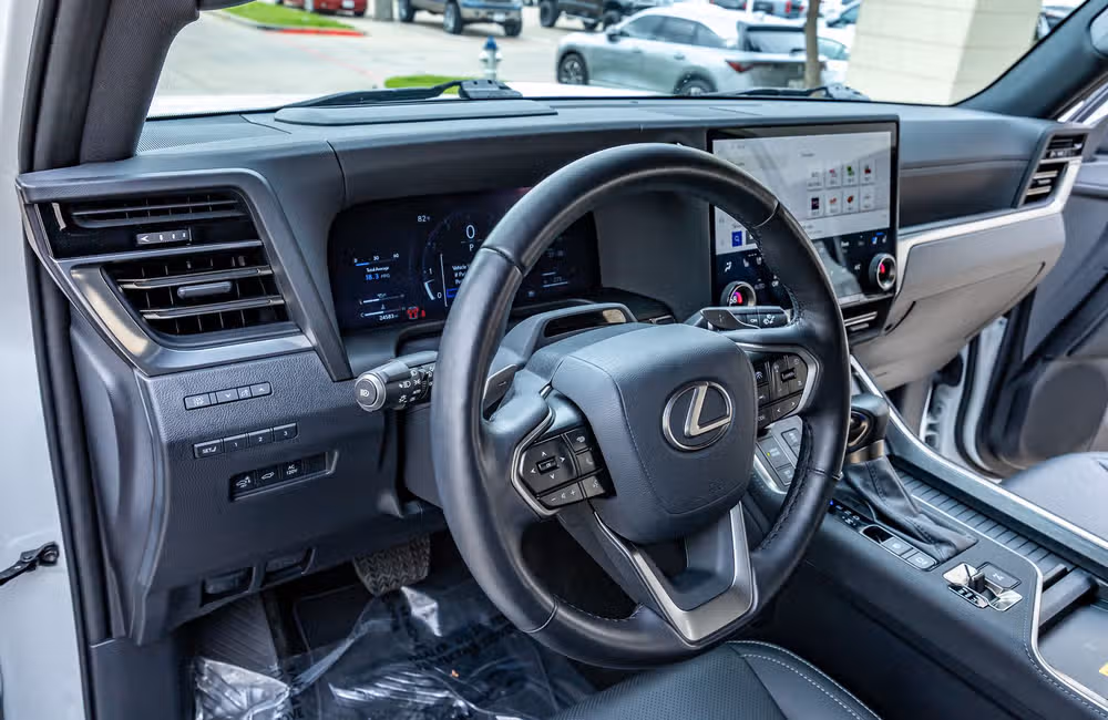 2024 Lexus GX 550 Premium+ Image 17