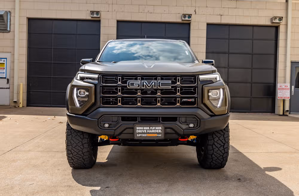 2024 GMC Canyon AT4X Crew Cab Image 2