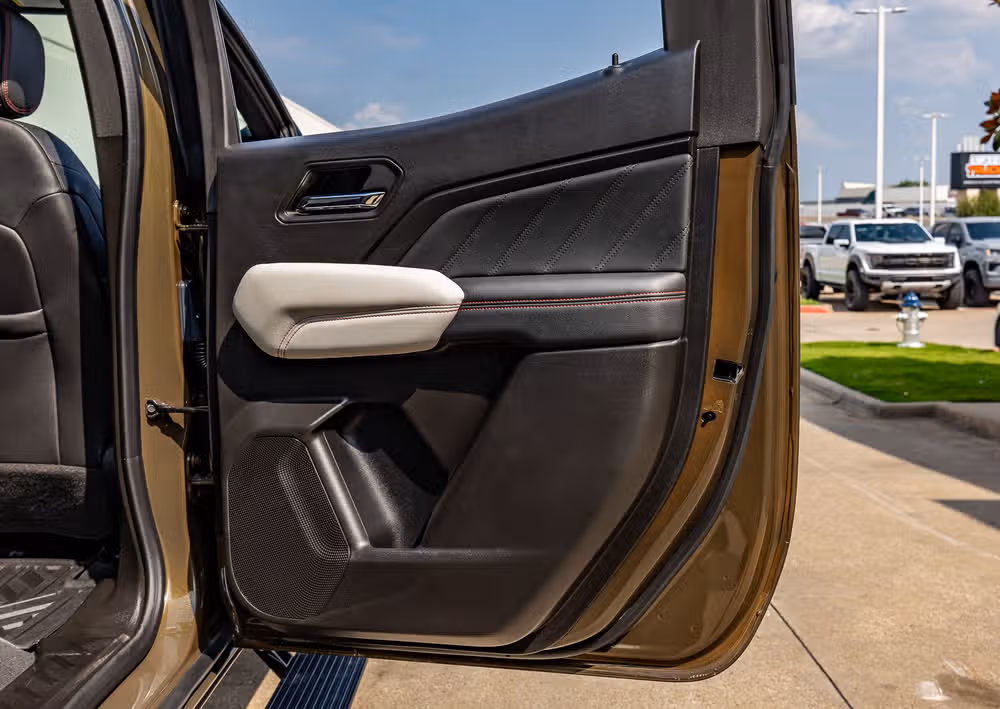 2024 GMC Canyon AT4X Crew Cab Image 40