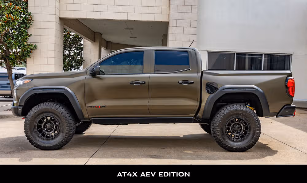 2024 GMC Canyon AT4X Crew Cab Image 5