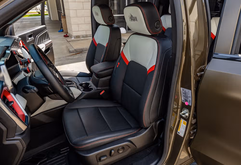 2024 GMC Canyon AT4X Crew Cab Image 30