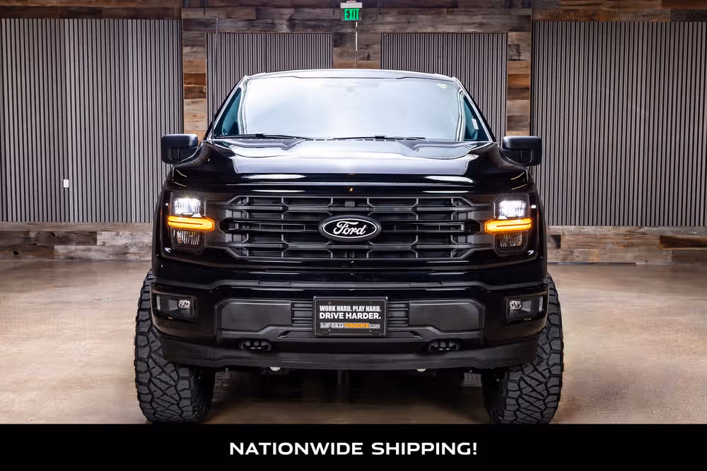 2026 Ford F-150 XLT SuperCrew Image 4