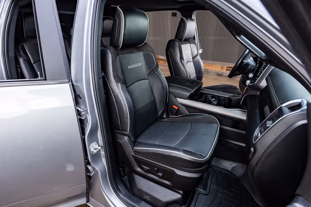 2024 Ram 3500 Laramie Mega Cab Image 31