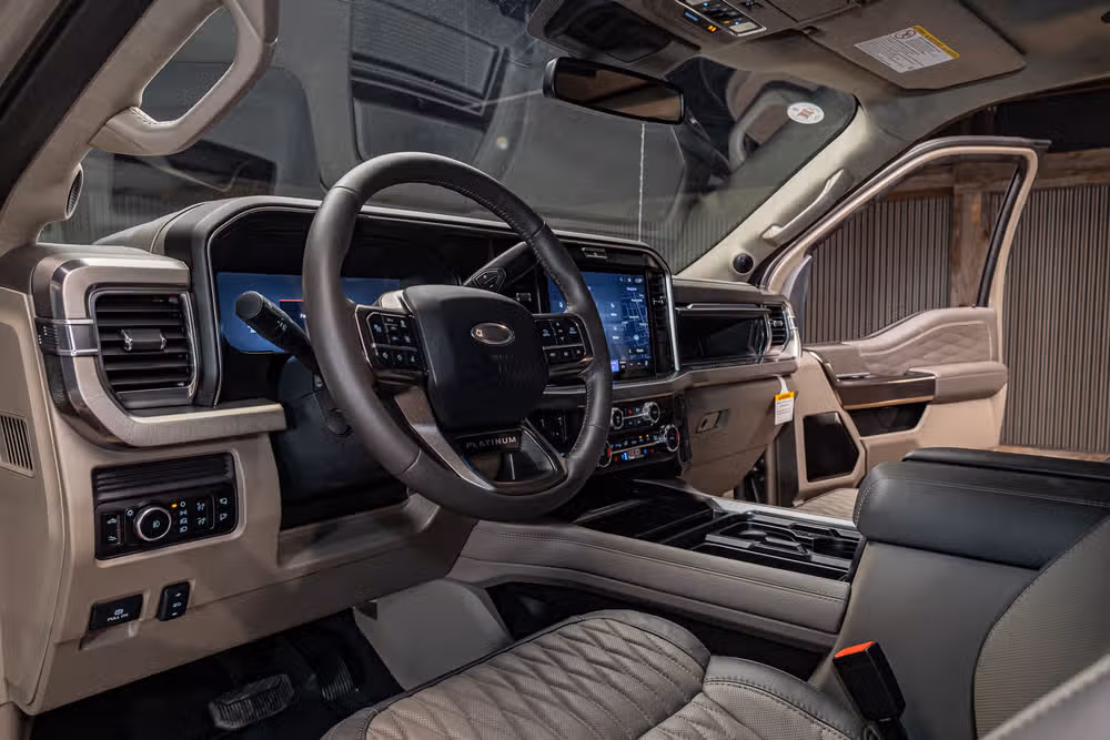 2026 Ford F-250 Super Duty Platinum Plus Crew Cab Image 13