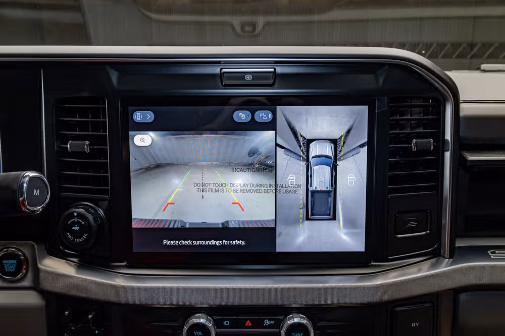 2026 Ford F-250 Super Duty Platinum Plus Crew Cab Image 20