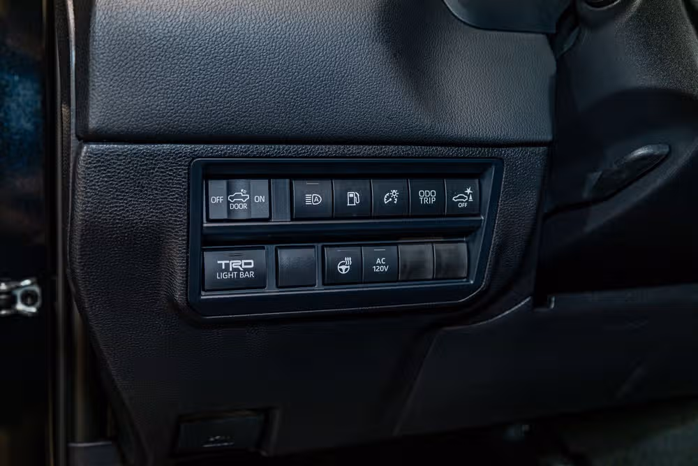 2026 Toyota Tundra TRD Pro HV CrewMax Image 17