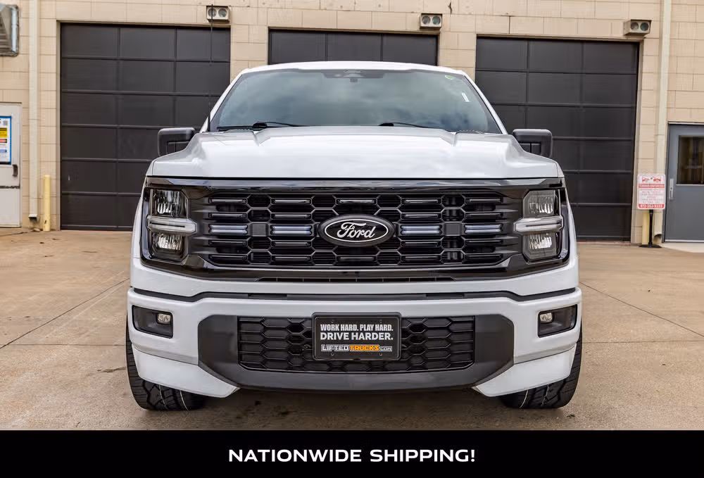 2025 Ford F-150 STX SuperCrew Image 4