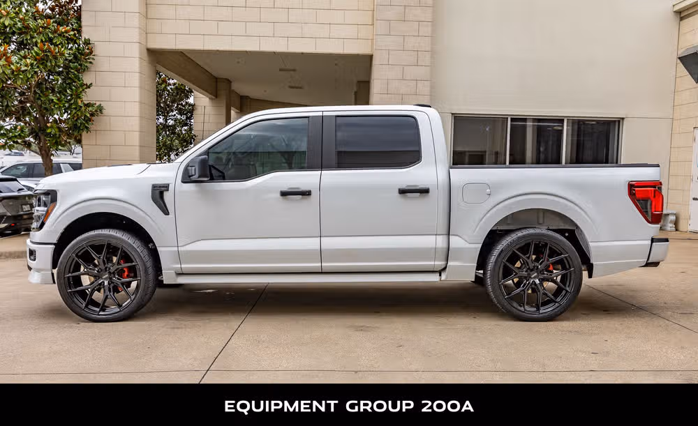 2025 Ford F-150 STX SuperCrew Image 6