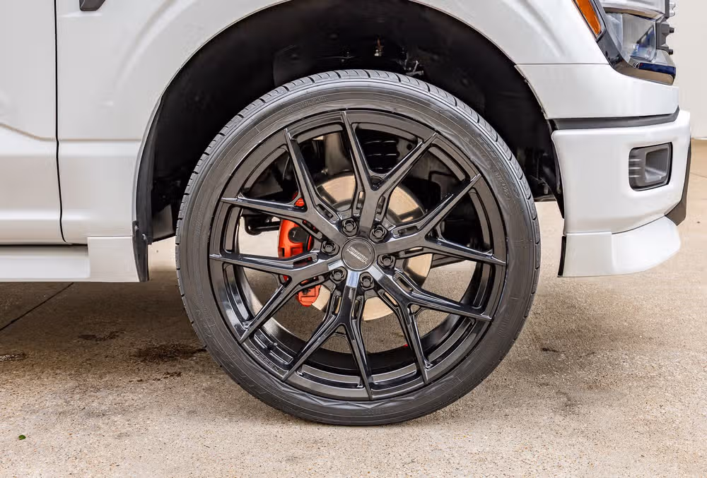 2025 Ford F-150 STX SuperCrew Image 12
