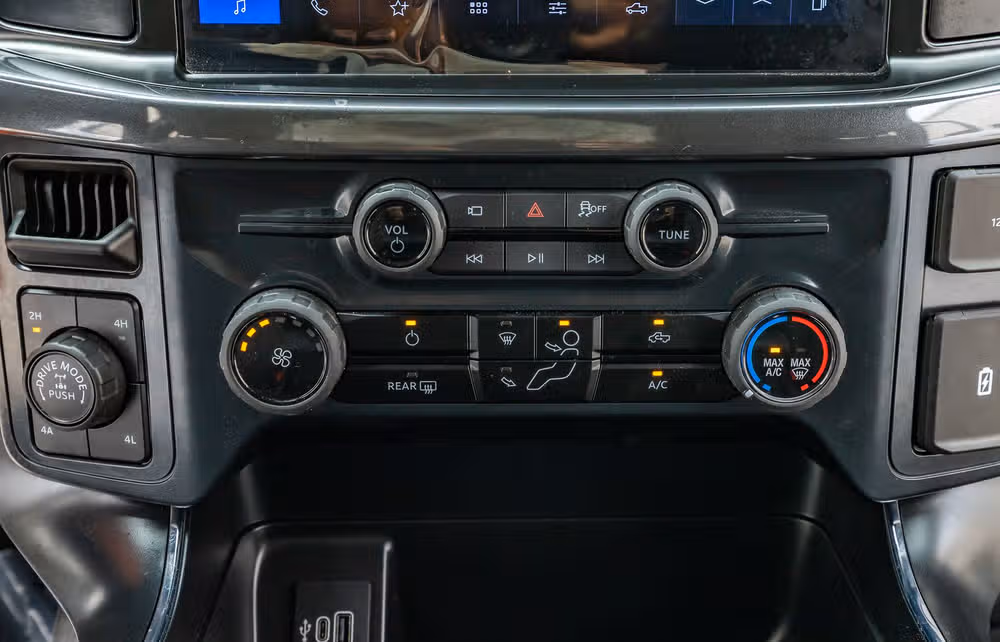 2025 Ford F-150 STX SuperCrew Image 23