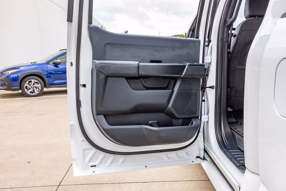 2025 Ford F-150 STX SuperCrew Image 34