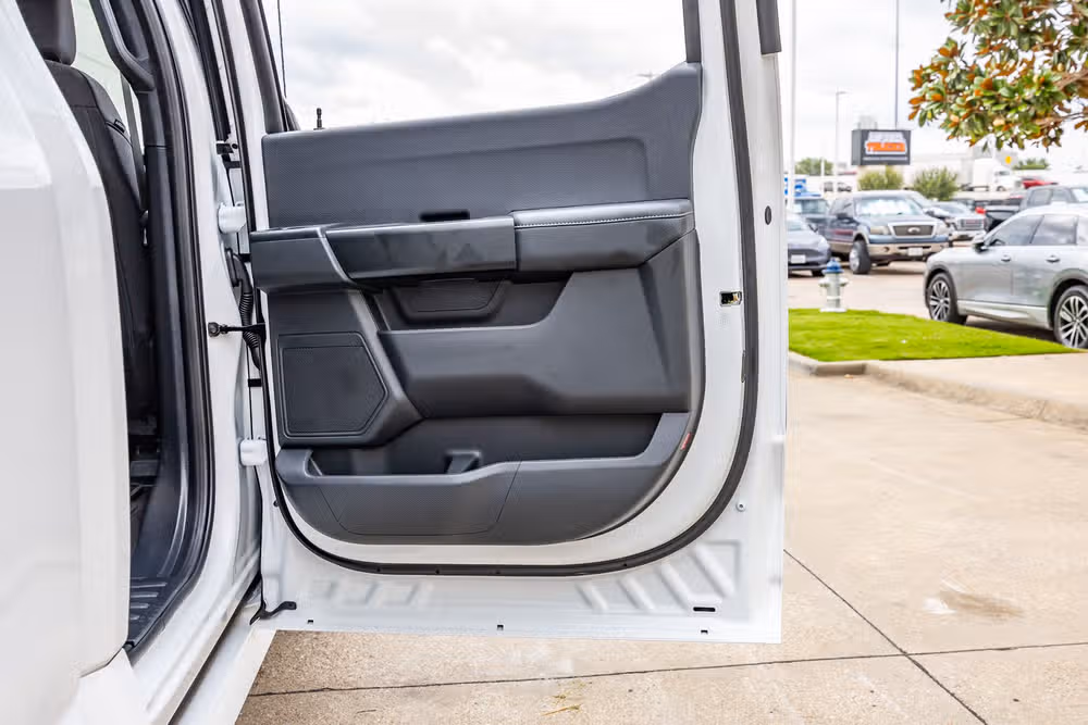 2025 Ford F-150 STX SuperCrew Image 35