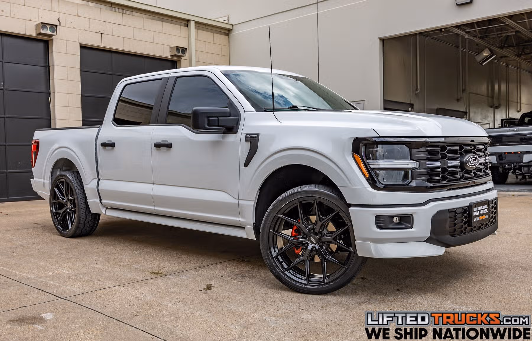 2025 Ford F-150 STX SuperCrew Image 1