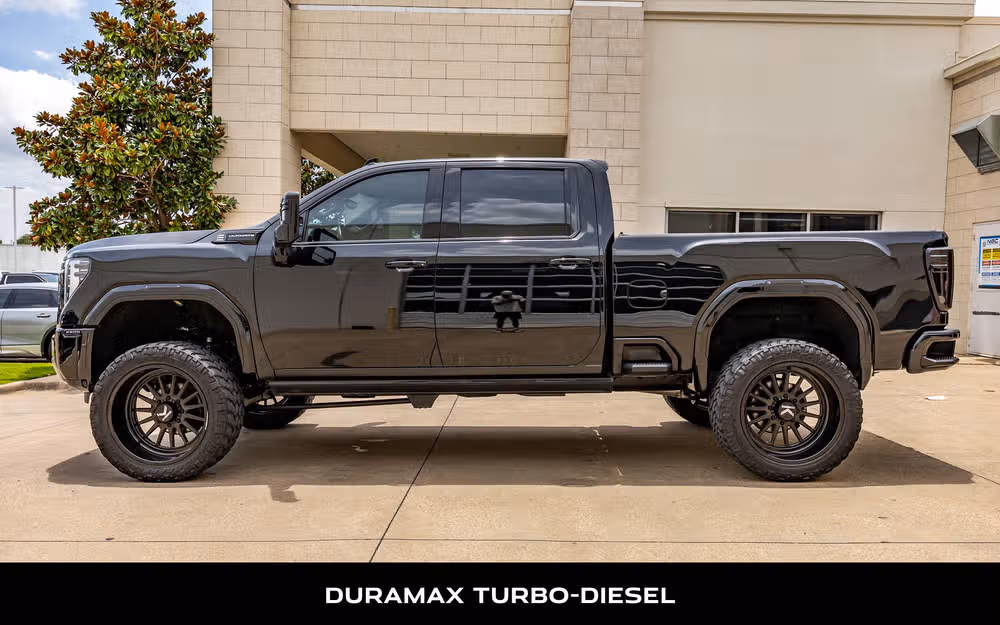 2025 GMC Sierra 2500HD Denali Ultimate Crew Cab Image 5
