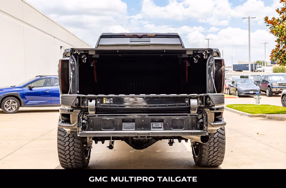 2025 GMC Sierra 2500HD Denali Ultimate Crew Cab Image 8